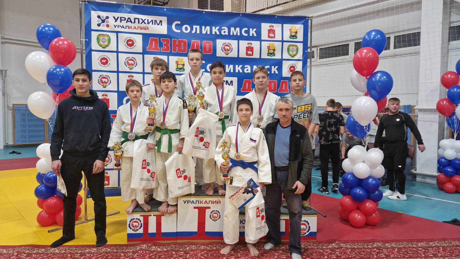 Поздравляем воспитанников СШОР "Витязь", победителей и призеров краевого турнира по дзюдо в г. Соликамске.